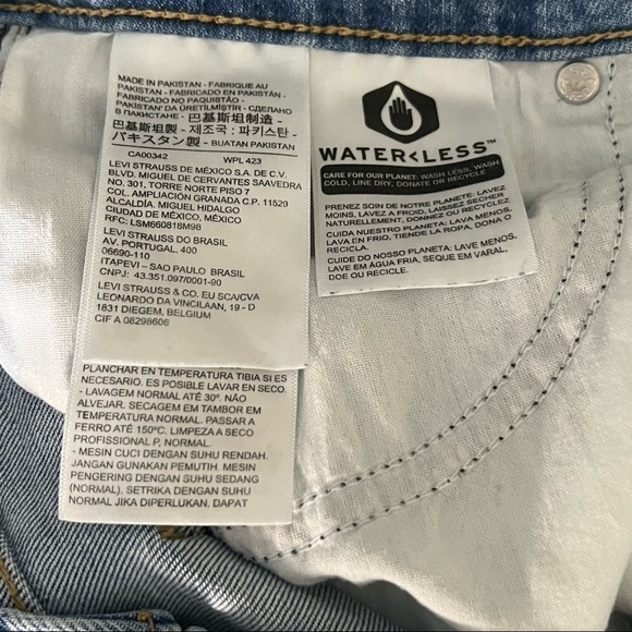 Levi's high waisted taper jean in midwash blue Size 30 - Picture 10 of 13